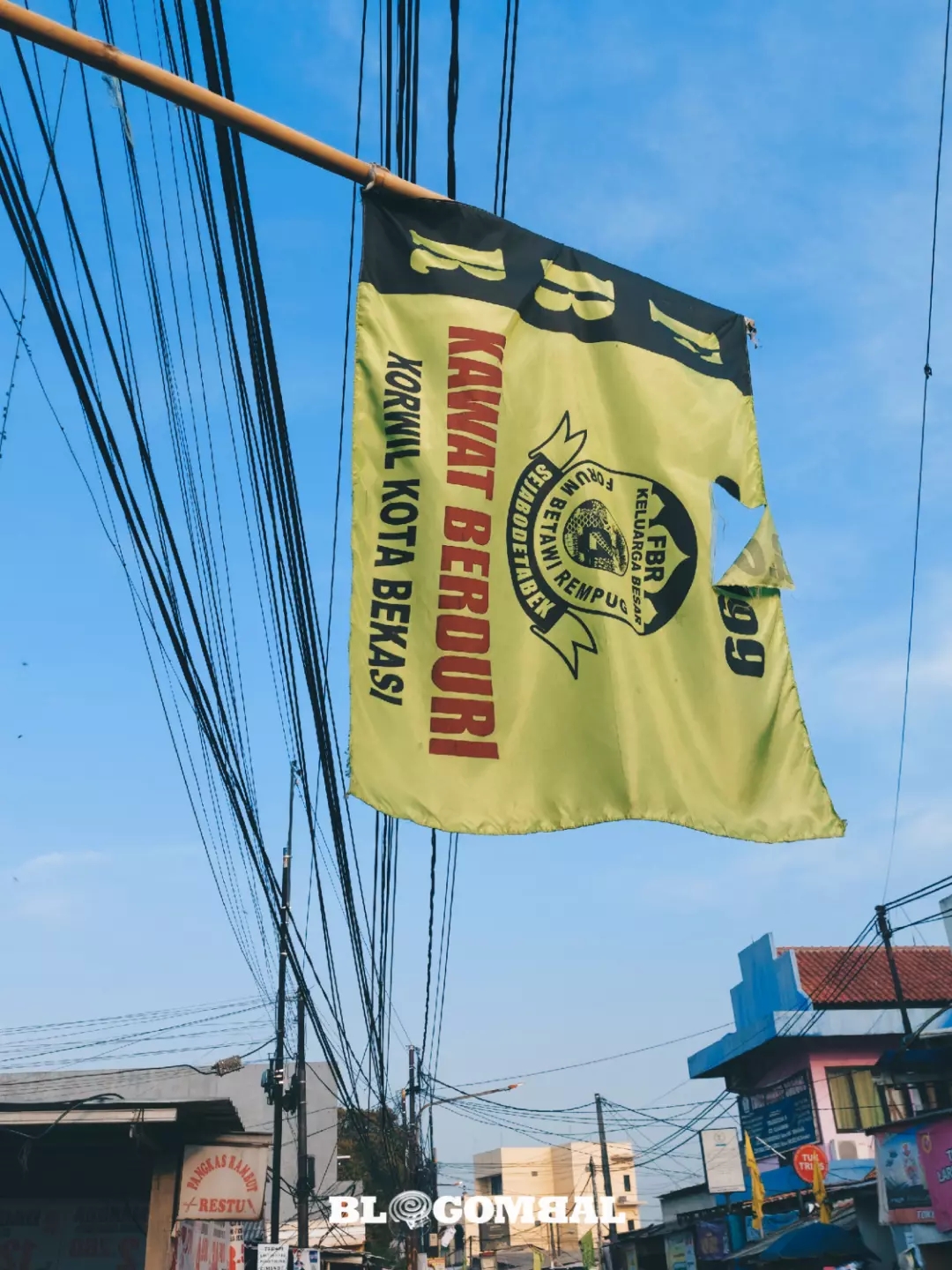 Bendera FBR Kawat Berduri di Pasar Kecapi, Jatiwarna, Kobek, Jabar 
